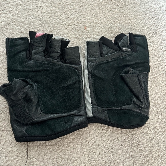Everlast Workout Gloves - Picture 3 of 4